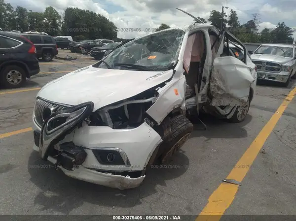 LRBFX1SA2JD082159 2018 BUICK ENVISION - Image 2