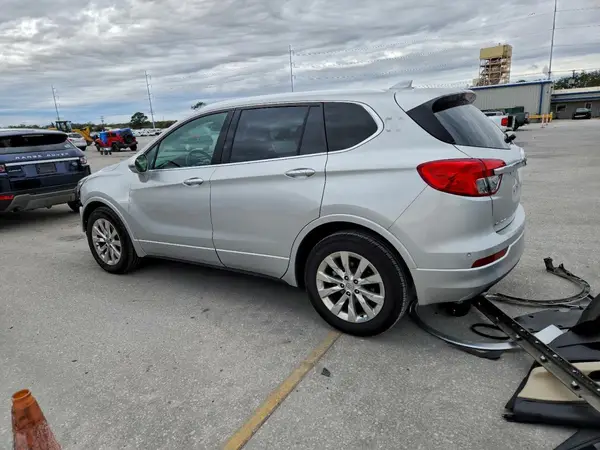 LRBFX1SA2JD084137 2018 BUICK ENVISION - Image 2