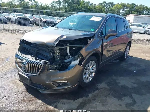 LRBFX1SA3JD027381 2018 BUICK ENVISION - Image 2