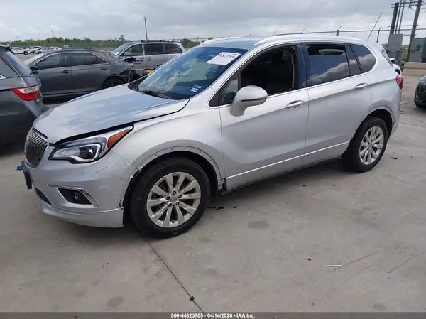 LRBFX1SA4JD006314 2018 BUICK ENVISION - Image 2