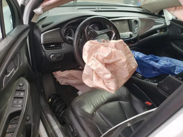 LRBFX1SA4JD008483 2018 BUICK ENVISION - Image 8