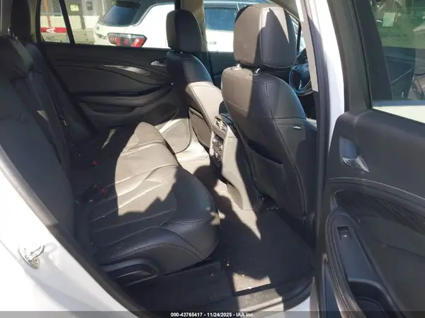 LRBFX1SA4JD018107 2018 BUICK ENVISION - Image 8