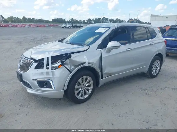 LRBFX1SA4JD027552 2018 BUICK ENVISION - Image 2