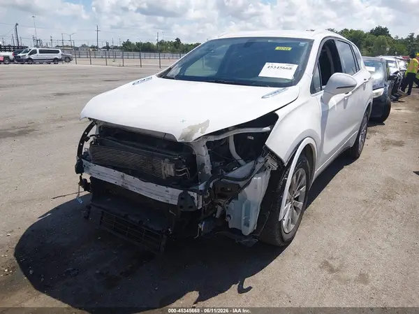 LRBFX1SA4JD114447 2018 BUICK ENVISION - Image 2