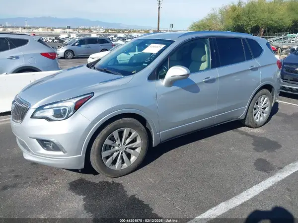LRBFX1SA4JD115484 2018 BUICK ENVISION - Image 2