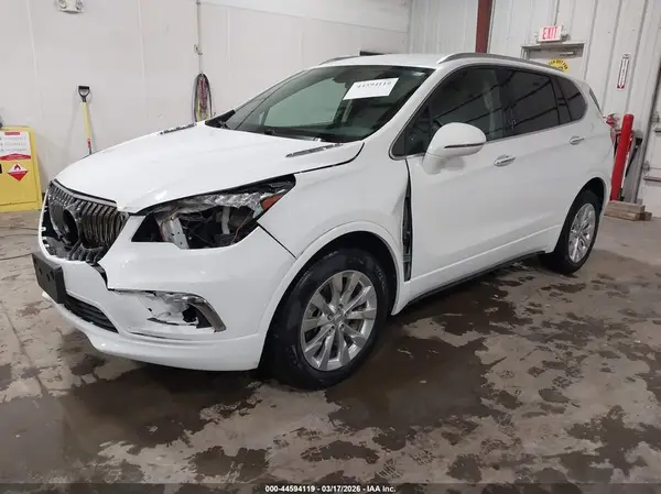 LRBFX1SA5JD024031 2018 BUICK ENVISION - Image 2