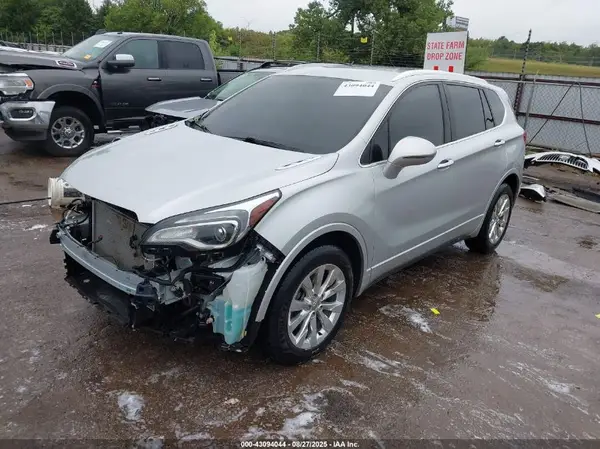 LRBFX1SA5JD025311 2018 BUICK ENVISION - Image 2