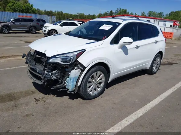 LRBFX1SA6JD007996 2018 BUICK ENVISION - Image 2