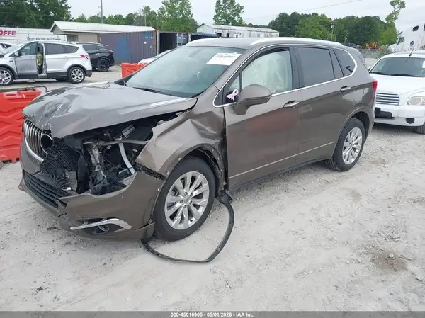 LRBFX1SA6JD008369 2018 BUICK ENVISION - Image 2