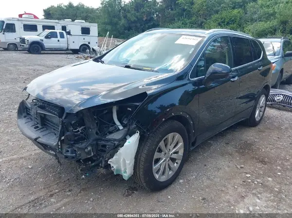 LRBFX1SA6JD113574 2018 BUICK ENVISION - Image 2