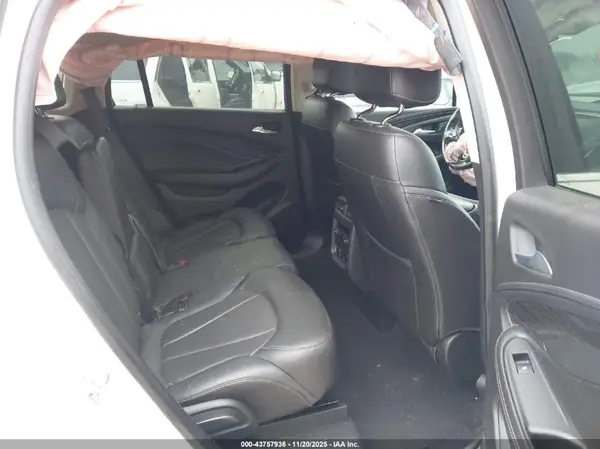 LRBFX1SA7JD029327 2018 BUICK ENVISION - Image 8