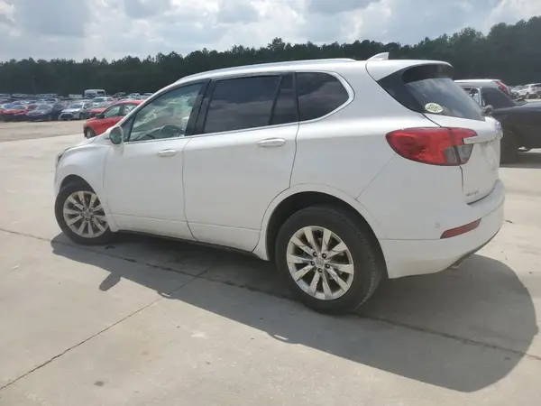 LRBFX1SA7JD084294 2018 BUICK ENVISION - Image 2