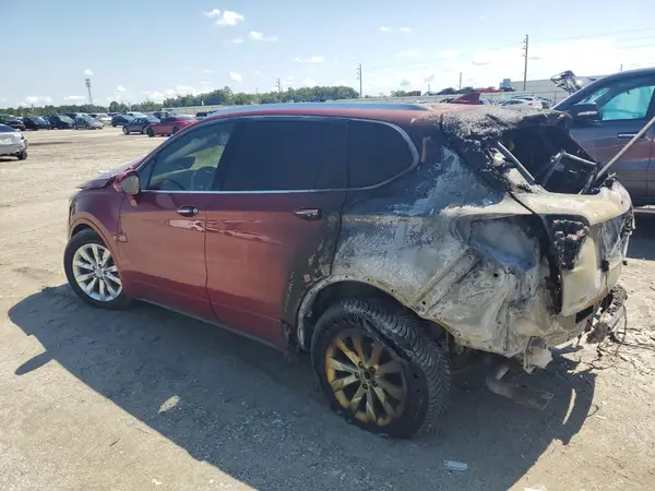 LRBFX1SA8JD017736 2018 BUICK ENVISION - Image 2