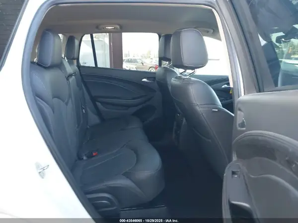 LRBFX1SA8JD023696 2018 BUICK ENVISION - Image 8