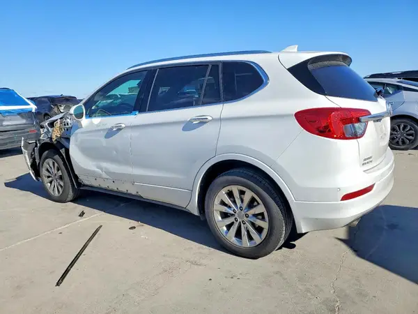LRBFX1SA8JD024833 2018 BUICK ENVISION - Image 2