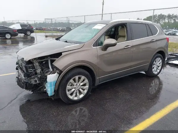 LRBFX1SA9JD007488 2018 BUICK ENVISION - Image 2