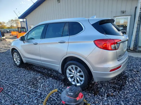 LRBFX1SA9JD081431 2018 BUICK ENVISION - Image 2
