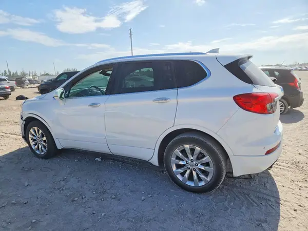 LRBFX1SA9JD081591 2018 BUICK ENVISION - Image 2
