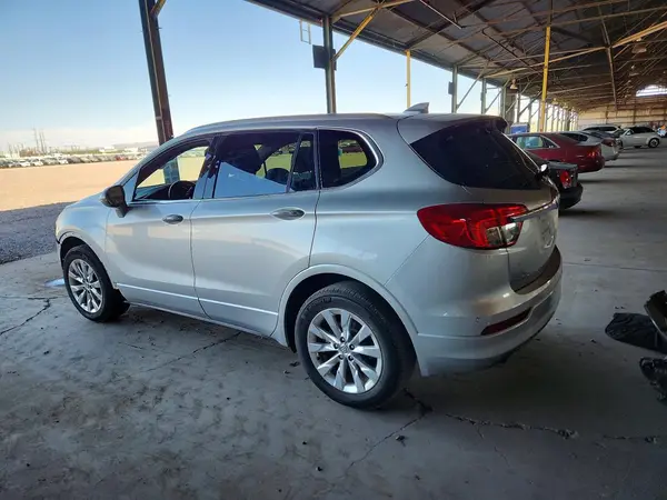 LRBFX1SAXJD055677 2018 BUICK ENVISION - Image 2