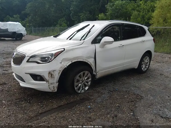 LRBFX1SAXJD082832 2018 BUICK ENVISION - Image 2