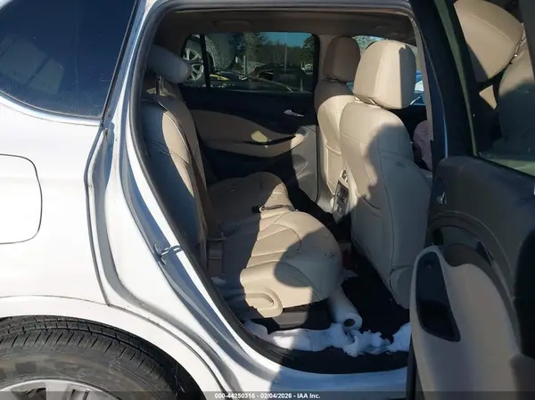LRBFX2SA0JD055385 2018 BUICK ENVISION - Image 8
