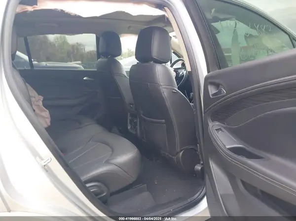 LRBFX2SA1JD003764 2018 BUICK ENVISION - Image 8