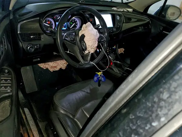 LRBFX2SA1KD008643 2019 BUICK ENVISION - Image 8