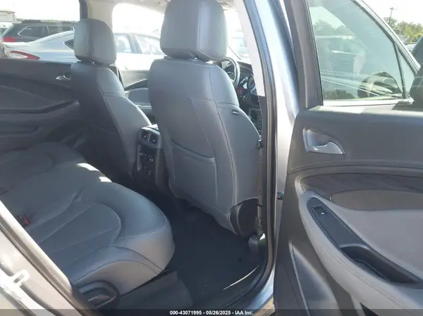 LRBFX2SA2LD046478 2020 BUICK ENVISION - Image 8