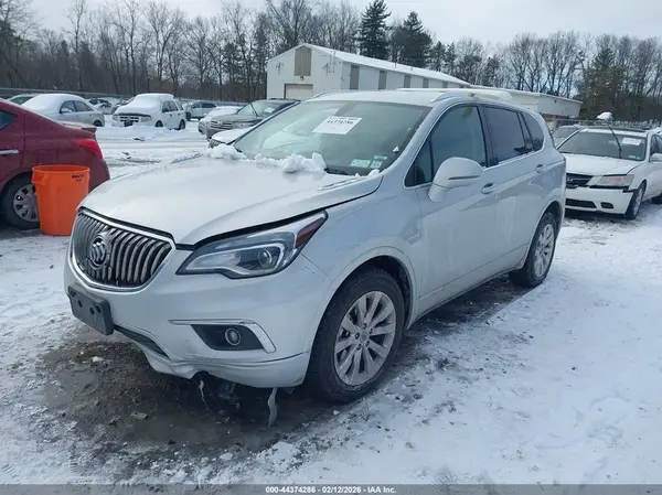 LRBFX2SA3JD028858 2018 BUICK ENVISION - Image 2