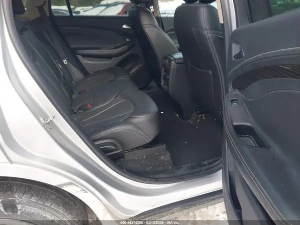 LRBFX2SA3JD028858 2018 BUICK ENVISION - Image 8