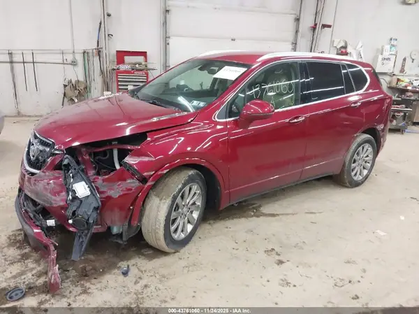 LRBFX2SA3KD031812 2019 BUICK ENVISION - Image 2
