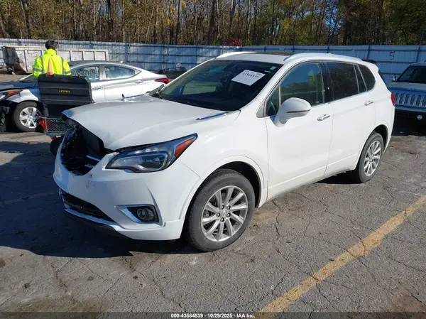 LRBFX2SA4KD105092 2019 BUICK ENVISION - Image 2