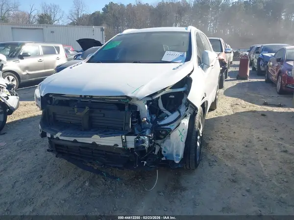 LRBFX2SA4LD156951 2020 BUICK ENVISION - Image 2