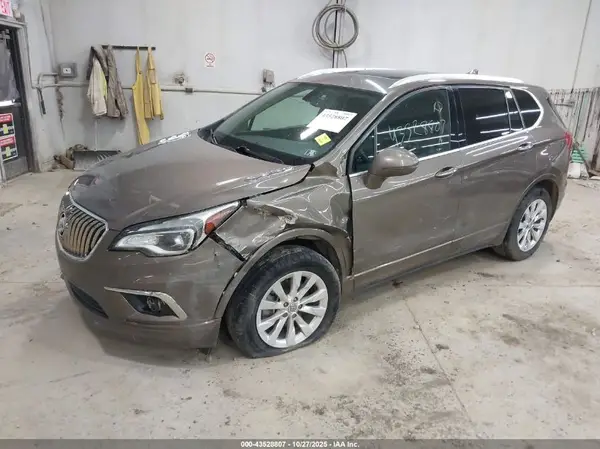 LRBFX2SA5JD003492 2018 BUICK ENVISION - Image 2