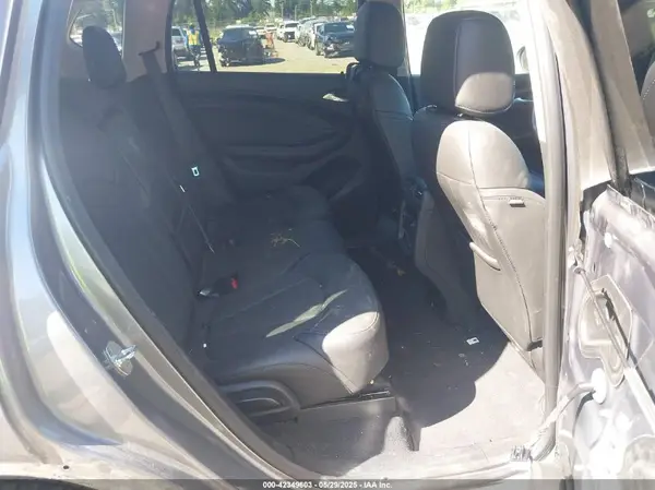LRBFX2SA5KD003557 2019 BUICK ENVISION - Image 8