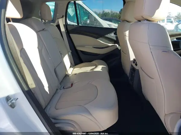 LRBFX2SA8LD128487 2020 BUICK ENVISION - Image 8
