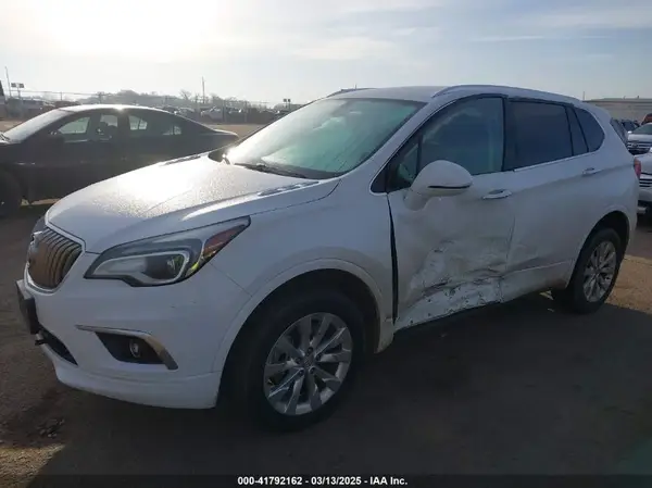 LRBFX2SA9JD009988 2018 BUICK ENVISION - Image 2