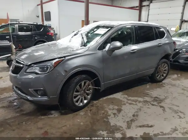 LRBFX2SAXKD042192 2019 BUICK ENVISION - Image 2