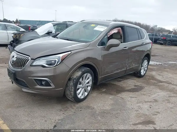 LRBFX3SX0JD005757 2018 BUICK ENVISION - Image 2