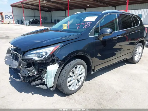LRBFX3SX0KD011334 2019 BUICK ENVISION - Image 2