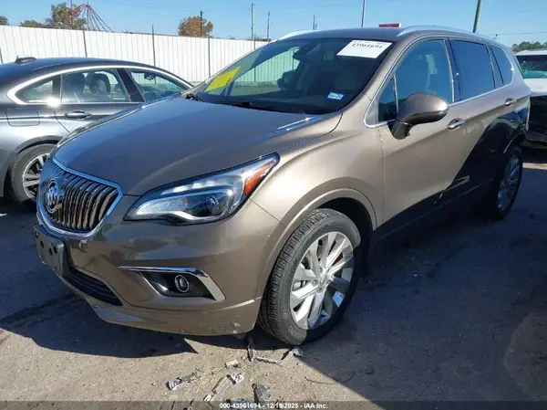 LRBFX3SX1JD005010 2018 BUICK ENVISION - Image 2