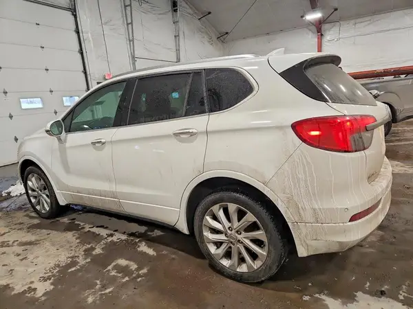 LRBFX3SX2JD004402 2018 BUICK ENVISION - Image 2