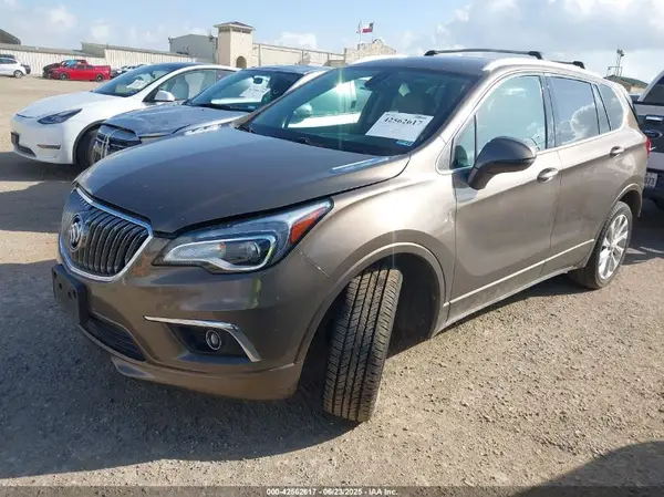 LRBFX3SX3JD000875 2018 BUICK ENVISION - Image 2