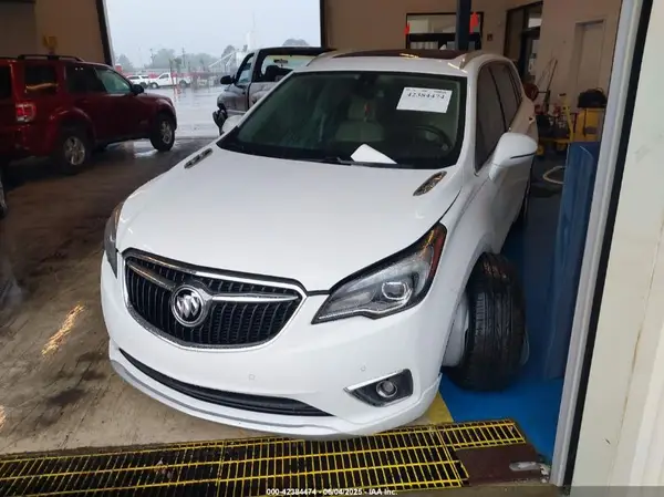 LRBFX3SX4KD104129 2019 BUICK ENVISION - Image 2