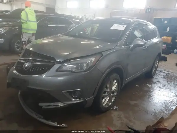 LRBFX3SX6KD011760 2019 BUICK ENVISION - Image 2