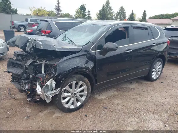 LRBFX3SX9JD002307 2018 BUICK ENVISION - Image 2