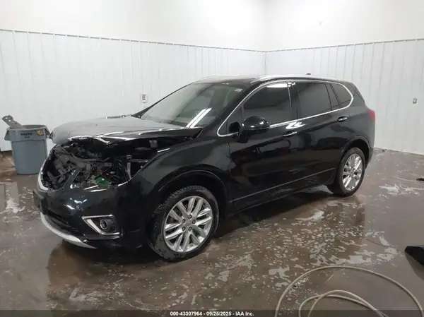 LRBFX3SXXKD012586 2019 BUICK ENVISION - Image 2