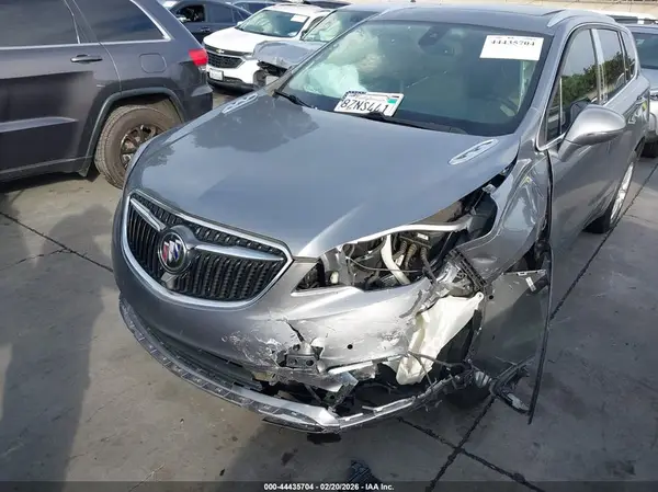 LRBFX4SX2KD019389 2019 BUICK ENVISION - Image 2