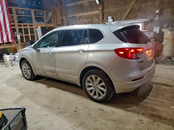 LRBFX4SX9JD056034 2018 BUICK ENVISION - Image 2