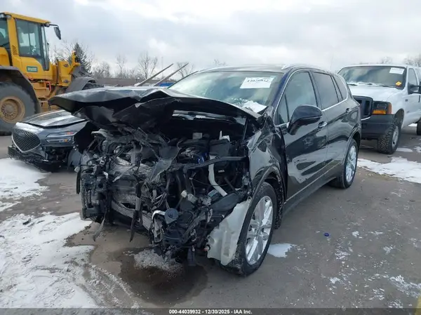 LRBFX4SXXKD043200 2019 BUICK ENVISION - Image 2